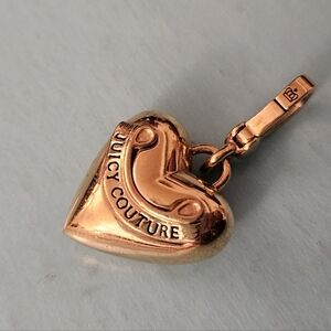 Juicy Couture Large Big Gold 3D Solid Puffy Banner Heart Charm Love 4 Bracelet